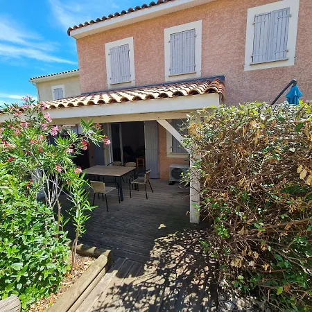 Maison En Sur Les Hauteurs De *